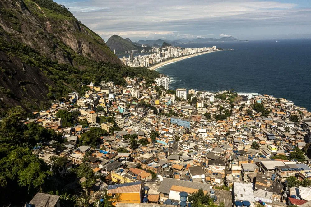 Traficantes do Vidigal deixaram casa pouco antes de operação da PM que buscava criminoso da Bahia