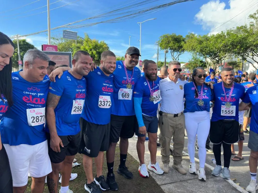 Multidão ocupa ruas de Lauro de Freitas na corrida “Correr por Elas”