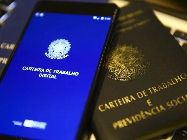 SineBahia divulga vagas de emprego para Camaçari e Lauro de Freitas 