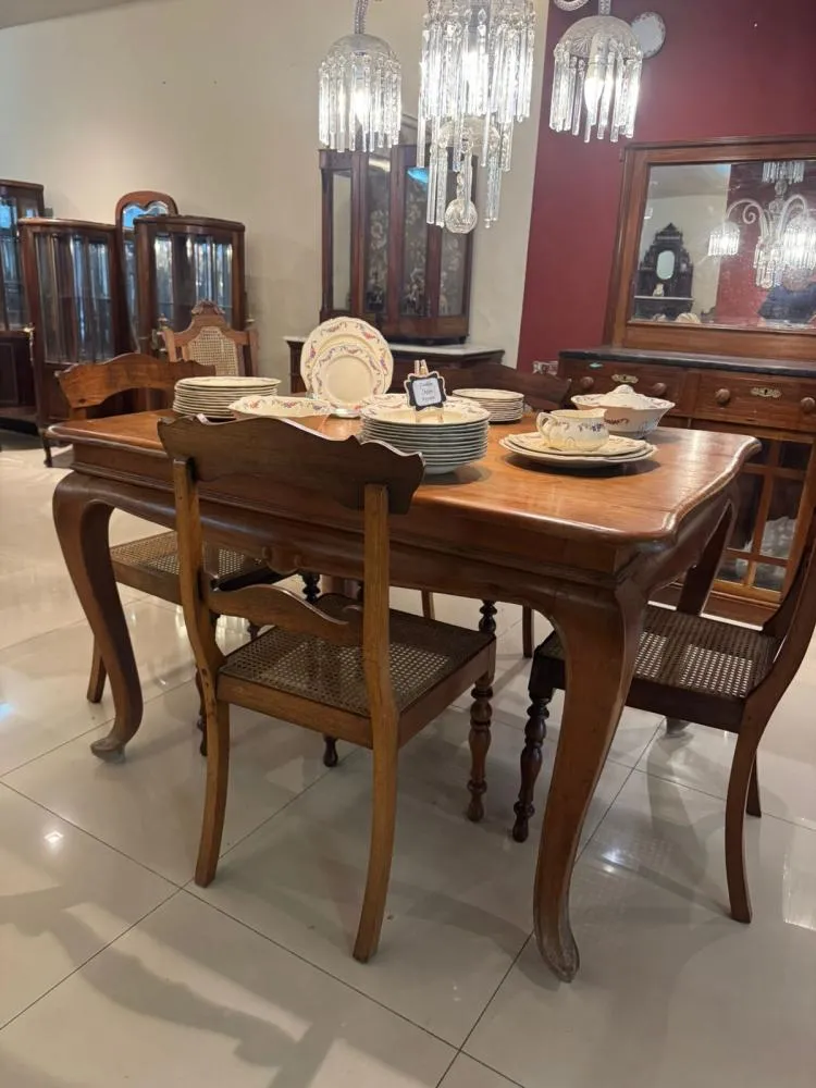 Antiquário Toque Antigo inicia liquidação de encerramento de acervo