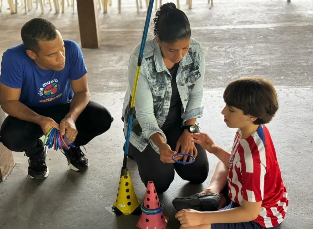 Espaço lúdico terapêutico desenvolve ações à conscientização do Autismo em condomínios da região de Lauro de Freitas