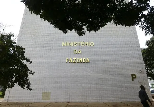 Lula impõe sigilo de até 100 anos a processos de casas de apostas