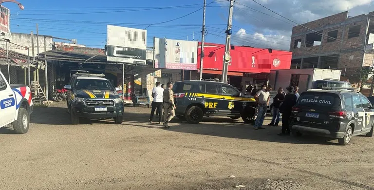 Operação conjunta combate roubo de cargas na BR-116 Sul entre Rafael Jambeiro e Itatim (BA)